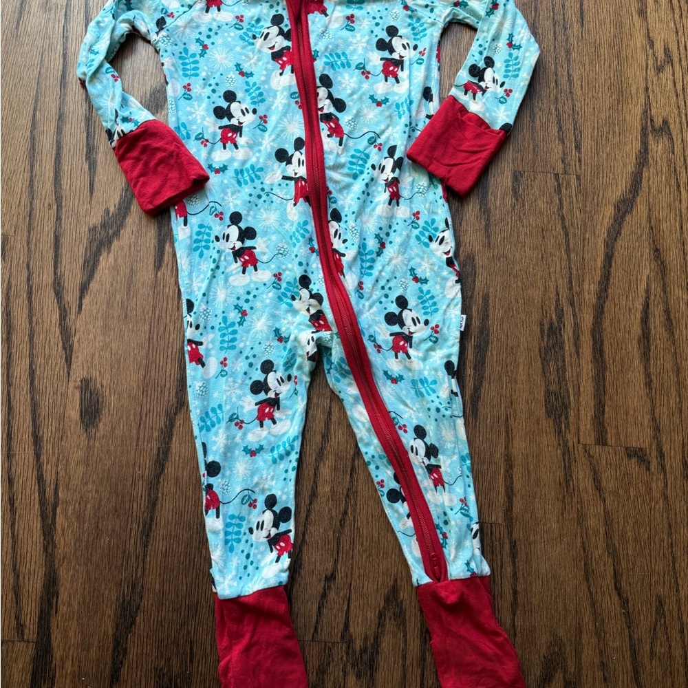 Little Sleepies Disney Mickey Winter Wonderland Zippy